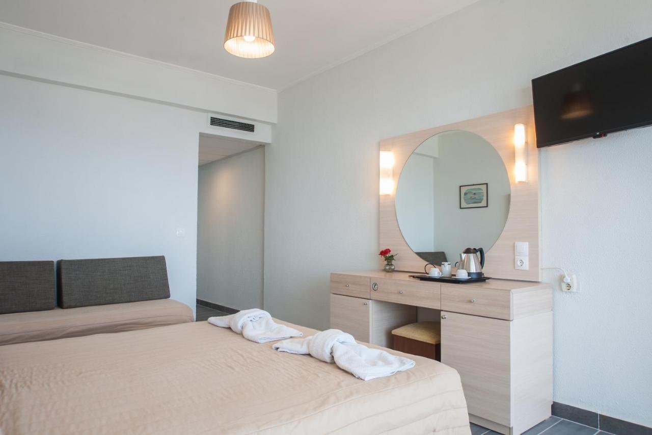 Golden Alexandros Hotel コルフ島 エクステリア 写真