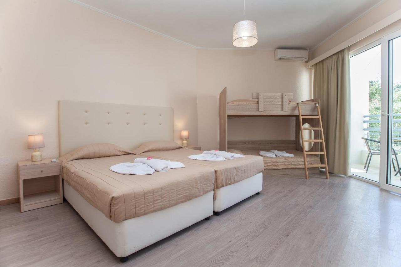 Golden Alexandros Hotel コルフ島 エクステリア 写真