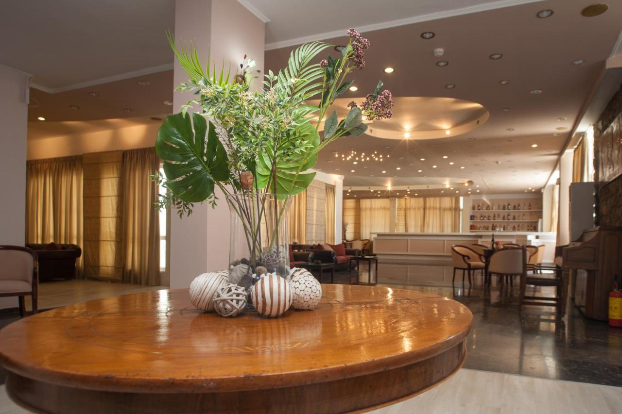 Golden Alexandros Hotel コルフ島 エクステリア 写真