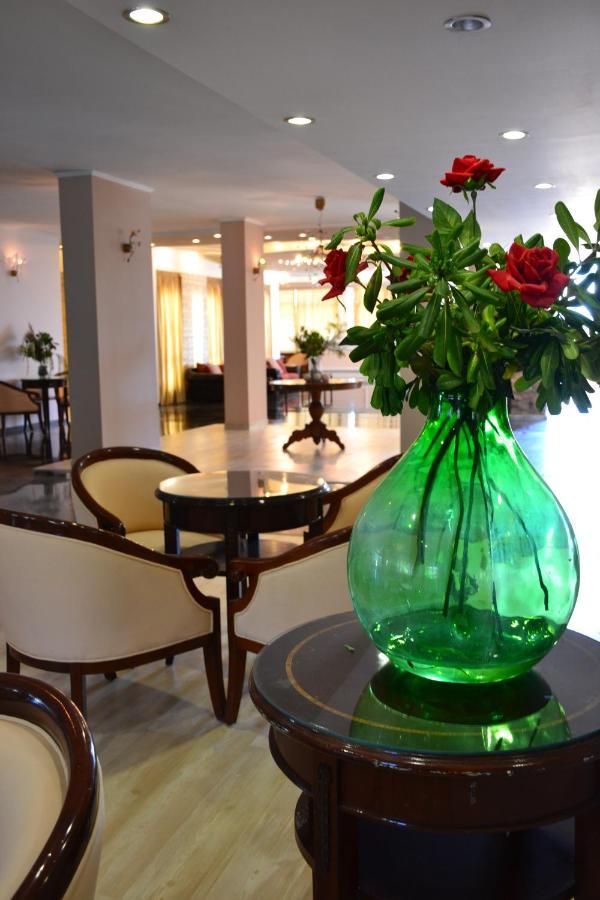 Golden Alexandros Hotel コルフ島 エクステリア 写真